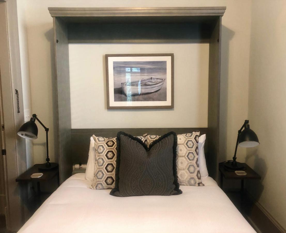 Daybed With Trundle In The Beautiful Ashley Inn 4 Blocks From King St Чарльстон Экстерьер фото