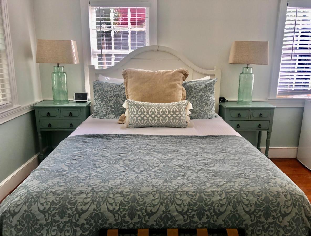 Daybed With Trundle In The Beautiful Ashley Inn 4 Blocks From King St Чарльстон Экстерьер фото