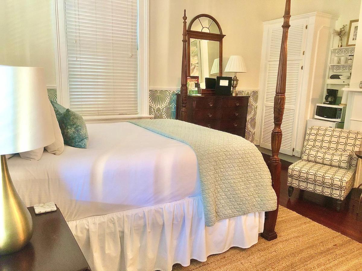 Daybed With Trundle In The Beautiful Ashley Inn 4 Blocks From King St Чарльстон Экстерьер фото